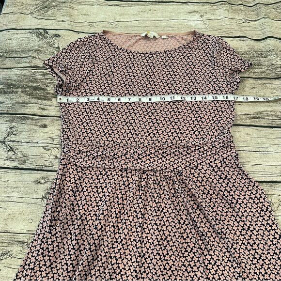 Boden Chic Pink and Black Floral Jersey Dress With Pockets Size 10 Petite - Picture 5 of 11